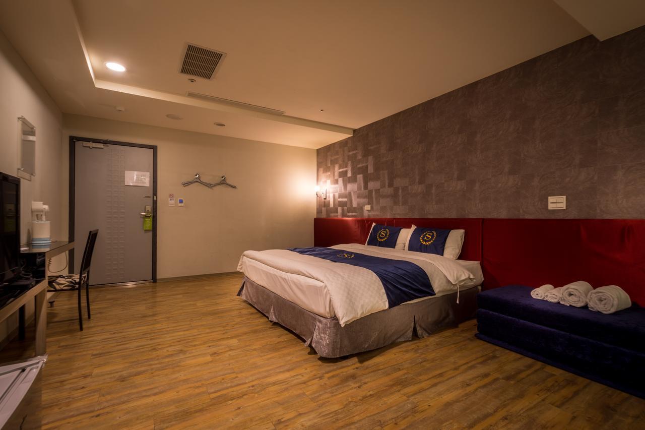 Urbanone Hotel Taipei Exterior photo